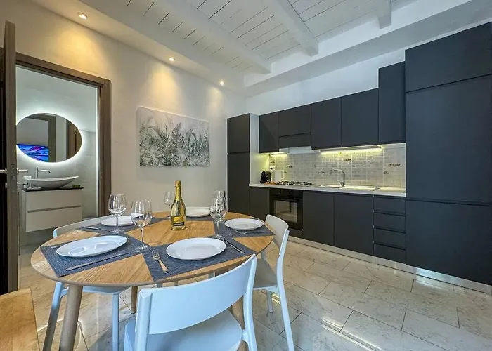 - Magic Garden House - View Vakantiehuis Como
