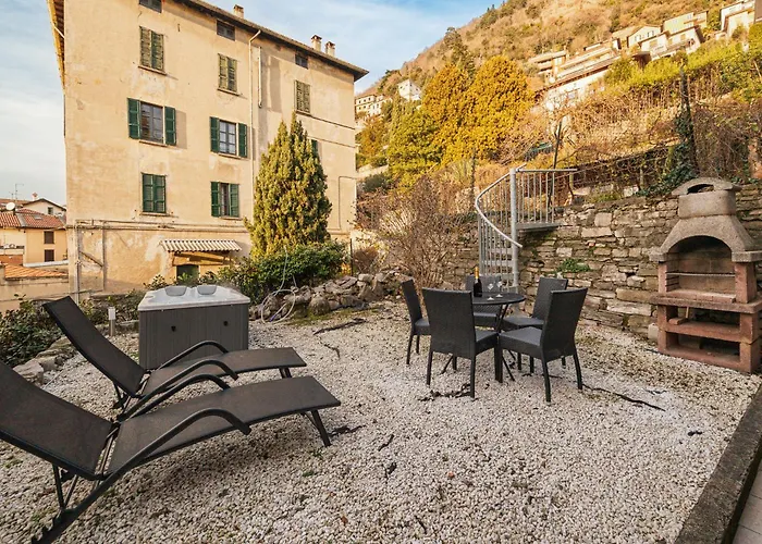 - Magic Garden House - View Vakantiehuis Como